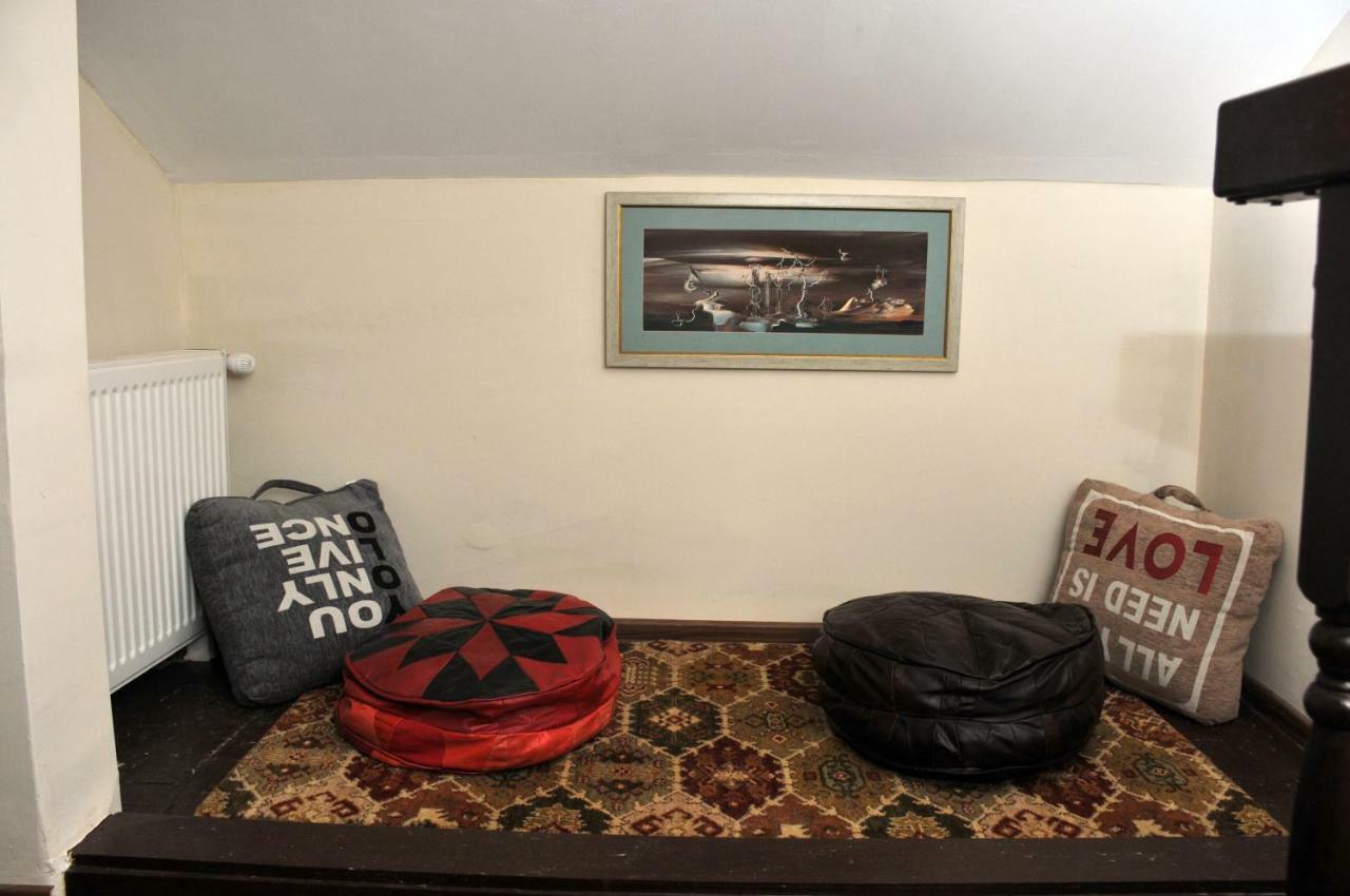 Motor House Unirii Hotel Bukares Bagian luar foto