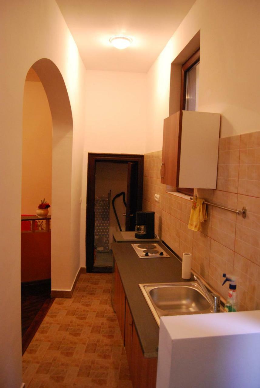 Motor House Unirii Hotel Bukares Bagian luar foto