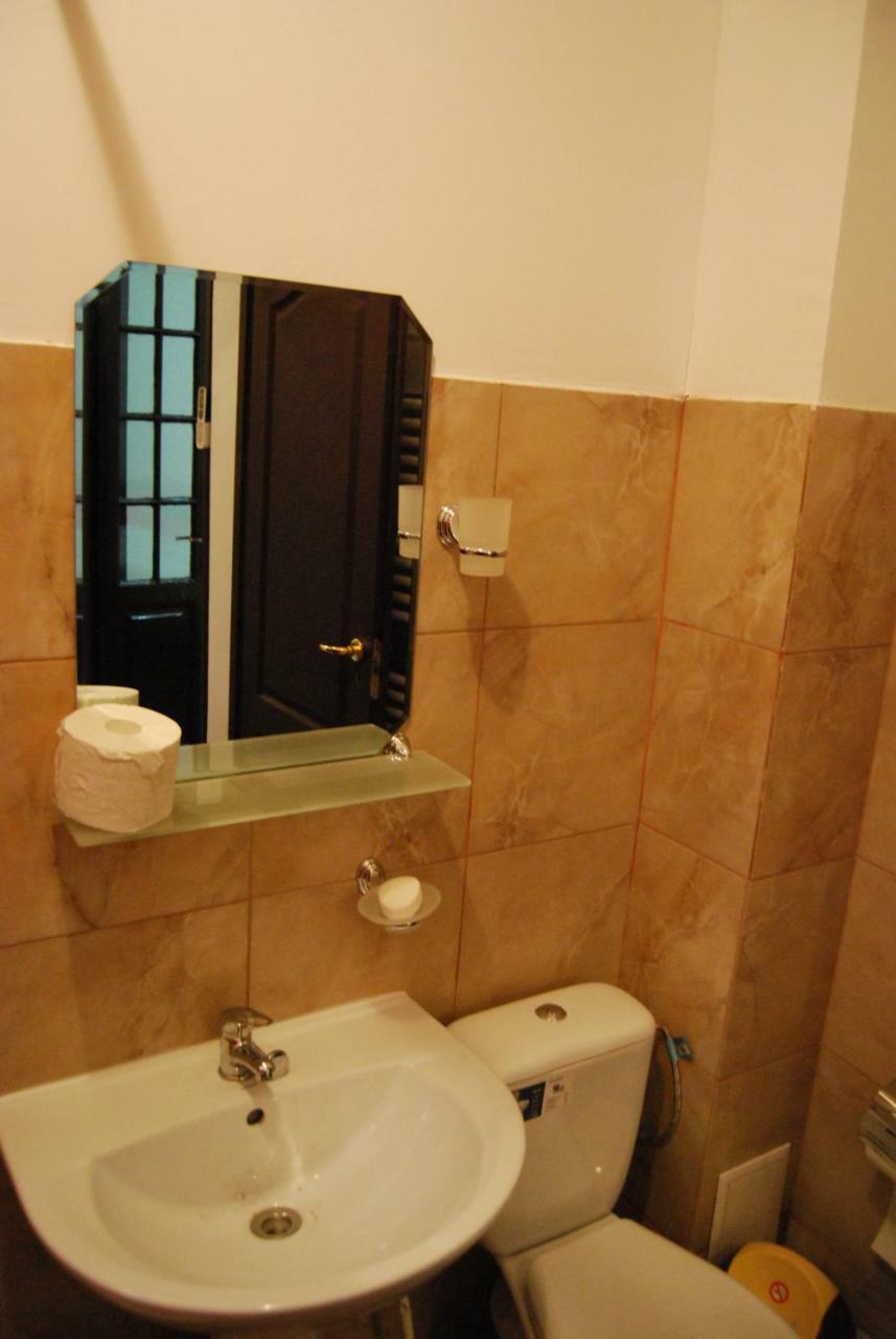 Motor House Unirii Hotel Bukares Bagian luar foto