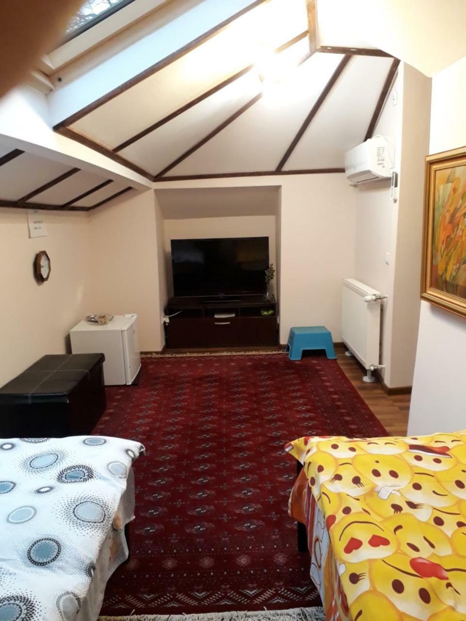 Motor House Unirii Hotel Bukares Bagian luar foto