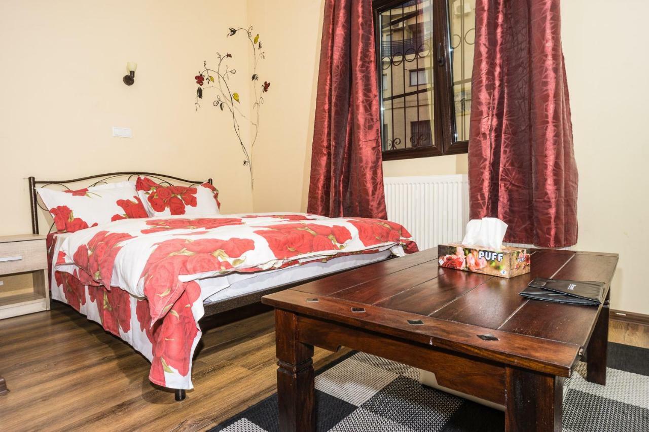 Motor House Unirii Hotel Bukares Bagian luar foto
